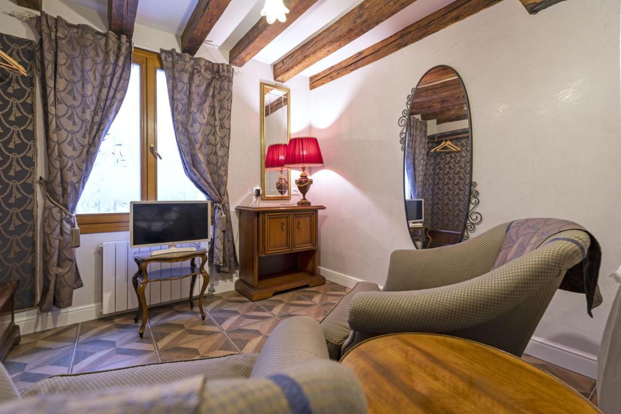 Il Nido Di San Stae Apartman Velence Kültér fotó