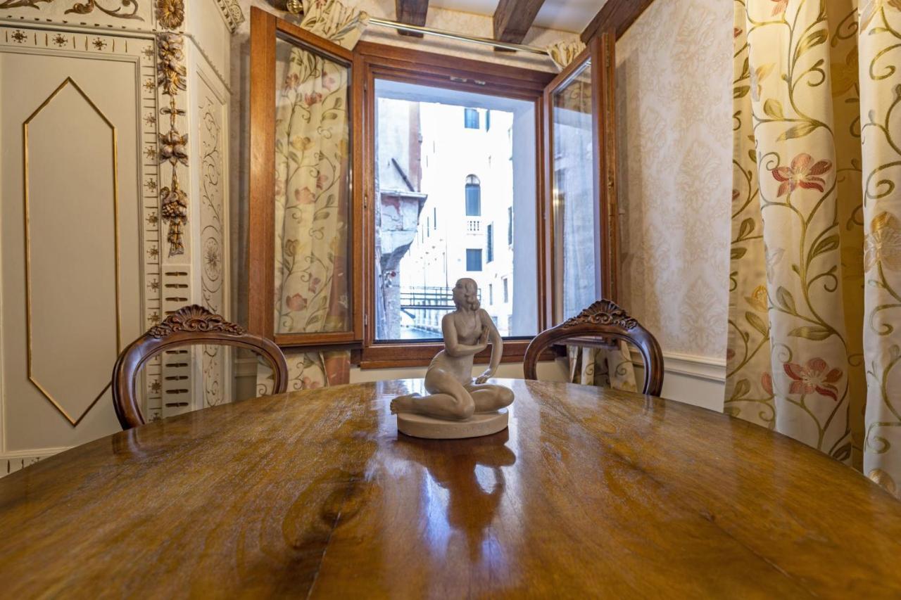Il Nido Di San Stae Apartman Velence Kültér fotó