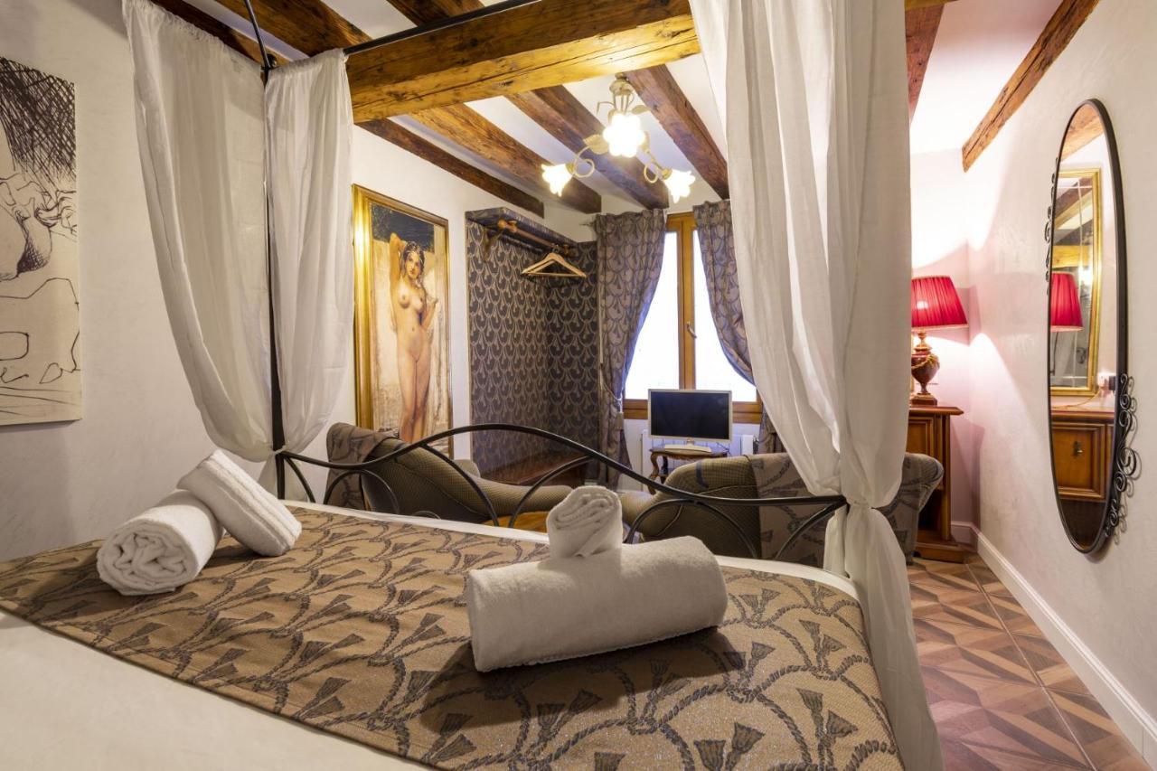 Il Nido Di San Stae Apartman Velence Kültér fotó