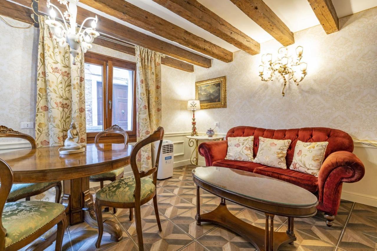 Il Nido Di San Stae Apartman Velence Kültér fotó