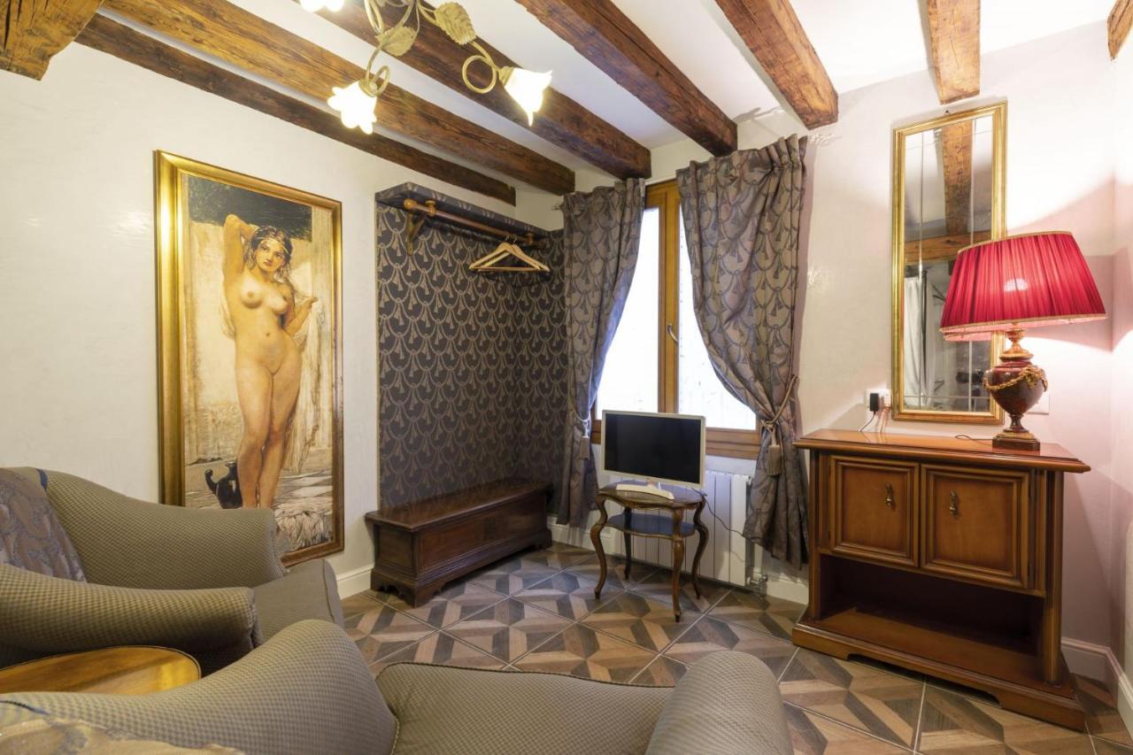 Il Nido Di San Stae Apartman Velence Kültér fotó